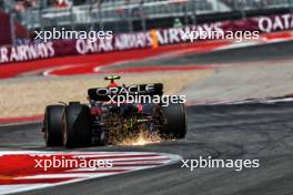 Sergio Perez (MEX) Red Bull Racing RB19 sends sparks flying. 21.10.2023. Formula 1 World Championship, Rd 19, United States Grand Prix, Austin, Texas, USA, Sprint Day.