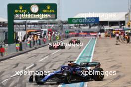 Alexander Albon (THA) Williams Racing FW45 leaves the pits. 21.10.2023. Formula 1 World Championship, Rd 19, United States Grand Prix, Austin, Texas, USA, Sprint Day.