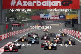 Oliver Bearman (GBR) Prema Racing leads at the start of the race. 30.04.2023. FIA Formula 2 Championship, Rd 4, Feature Race, Baku, Azerbaijan, Sunday.