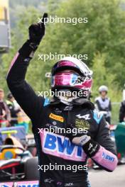 Race winner Jack Doohan (AUS) Virtuosi Racing celebrates in parc ferme. 30.07.2023. Formula 2 Championship, Rd 11, Feature Race, Spa-Francorchamps, Belgium, Sunday.