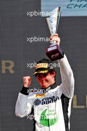 Ralph Boschung (SUI) Campos Racing celebrates his second position on the podium. 05.03.2023. FIA Formula 2 Championship, Rd 1, Feature Race, Sakhir, Bahrain, Sunday.
