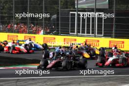 Theo Pourchaire (FRA) ART Grand Prix leads Oliver Bearman (GBR) Prema Racing at the start of the race. 03.09.2023. Formula 2 Championship, Rd 13, Feature Race, Monza, Italy, Sunday.