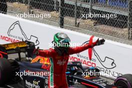 Race winner Frederik Vesti (DEN) Prema Racing celebrates in parc ferme. 28.05.2023. FIA Formula 2 Championship, Rd 6, Monte Carlo, Monaco, Feature Race, Sunday.