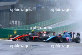 Rafael Villagomez (MEX) Van Amersfoort Racing and Nikola Tsolov (BGR) ART Grand Prix battle for position. 01.07.2023. FIA Formula 3 Championship, Rd 6, Sprint Race, Spielberg, Austria, Saturday.