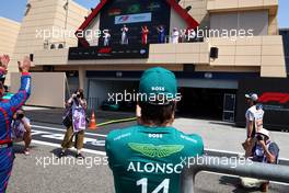Fernando Alonso (ESP) Aston Martin F1 Team watches the podium. 05.03.2023. FIA Formula 3 Championship, Rd 1, Feature Race, Sakhir, Bahrain, Sunday.