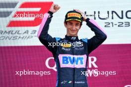 Race winner Gabriele Mini (ITA) Hitech Pulse-Eight celebrates on the podium. 22.07.2023. FIA Formula 3 Championship, Rd 8, Sprint Race, Budapest, Hungary, Saturday.
