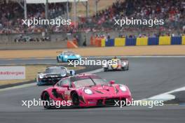 Rahel Frey (SUI) / Michelle Gatting (DEN) / Sarah Bovy (BEL) #85 Iron Dames Porsche 911 RSR - 19. 10.06.2023. FIA World Endurance Championship, Le Mans 24 Hours Race, Le Mans, France, Saturday.