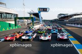 All the competing cars lined up on the start / finish straight. 06.06.2023. FIA World Endurance Championship, Le Mans 24 Hours Practice and Qualifying, Le Mans, France, Tuesday.
