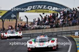 Kevin Estre (FRA) / Andre Lotterer (GER) / Laurens Vanthoor (BEL) #06 Porsche Penske Motorsport, Porsche 963. 11.06.2023. FIA World Endurance Championship, Le Mans 24 Hours Race, Le Mans, France, Sunday.