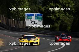 Ben Keating (USA) / Nicolas Varrone (ARG) / Nicky Catsburg (NLD) #33 Corvette Racing Chevrolet Corvette C8.R. 02-04.06.2023. FIA World Endurance Championship, Le Mans Test, Le Mans, France.