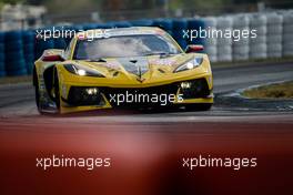 Ben Keating (USA) / Nicolas Varrone (ARG) / Nicky Catsburg (NLD) #33 Corvette Racing Chevrolet Corvette C8.R. 11.03.2023. FIA World Endurance Championship, Prologue, Sebring, Florida, USA.