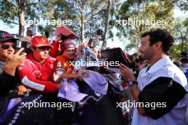 Daniel Ricciardo (AUS) RB with fans. 22.03.2024. Formula 1 World Championship, Rd 3, Australian Grand Prix, Albert Park, Melbourne, Australia, Practice Day.