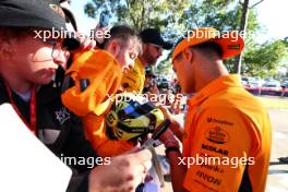 Lando Norris (GBR) McLaren with fans. 22.03.2024. Formula 1 World Championship, Rd 3, Australian Grand Prix, Albert Park, Melbourne, Australia, Practice Day.