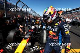 Sergio Perez (MEX) Red Bull Racing RB20 on the grid. 24.03.2024. Formula 1 World Championship, Rd 3, Australian Grand Prix, Albert Park, Melbourne, Australia, Race Day.
