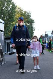 Max Verstappen (NLD) Red Bull Racing with Penelope, daughter of his girlfriend Kelly Piquet (BRA). 24.03.2024. Formula 1 World Championship, Rd 3, Australian Grand Prix, Albert Park, Melbourne, Australia, Race Day.