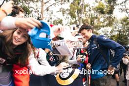 Alexander Albon (THA) Williams Racing with fans. 23.03.2024. Formula 1 World Championship, Rd 3, Australian Grand Prix, Albert Park, Melbourne, Australia, Qualifying Day.