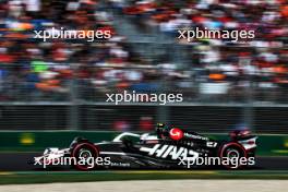 Nico Hulkenberg (GER) Haas VF-24. 23.03.2024. Formula 1 World Championship, Rd 3, Australian Grand Prix, Albert Park, Melbourne, Australia, Qualifying Day.