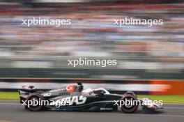 Kevin Magnussen (DEN) Haas VF-24. 23.03.2024. Formula 1 World Championship, Rd 3, Australian Grand Prix, Albert Park, Melbourne, Australia, Qualifying Day.