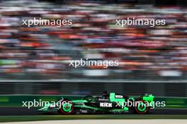Valtteri Bottas (FIN) Sauber C44. 23.03.2024. Formula 1 World Championship, Rd 3, Australian Grand Prix, Albert Park, Melbourne, Australia, Qualifying Day.