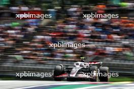 Nico Hulkenberg (GER) Haas VF-24. 28.06.2024. Formula 1 World Championship, Rd 11, Austrian Grand Prix, Spielberg, Austria, Sprint Qualifying Day.