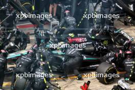 Lewis Hamilton (GBR) Mercedes AMG F1 W15 makes a pit stop. 30.06.2024. Formula 1 World Championship, Rd 11, Austrian Grand Prix, Spielberg, Austria, Race Day.