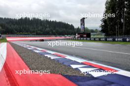 A gravel strip at the penultimate corner to deter track limit infractions. 27.06.2024. Formula 1 World Championship, Rd 11, Austrian Grand Prix, Spielberg, Austria, Preparation Day.