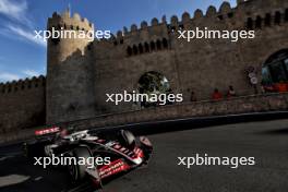 Oliver Bearman (GBR) Haas VF-24. 13.09.2024. Formula 1 World Championship, Rd 17, Azerbaijan Grand Prix, Baku Street Circuit, Azerbaijan, Practice Day.