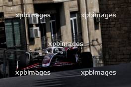 Oliver Bearman (GBR) Haas VF-24. 13.09.2024. Formula 1 World Championship, Rd 17, Azerbaijan Grand Prix, Baku Street Circuit, Azerbaijan, Practice Day.