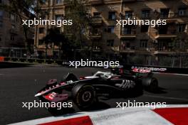 Oliver Bearman (GBR) Haas VF-24. 13.09.2024. Formula 1 World Championship, Rd 17, Azerbaijan Grand Prix, Baku Street Circuit, Azerbaijan, Practice Day.