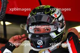 Oliver Bearman (GBR) Haas F1 Team. 13.09.2024. Formula 1 World Championship, Rd 17, Azerbaijan Grand Prix, Baku Street Circuit, Azerbaijan, Practice Day.