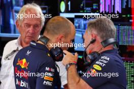 Christian Horner (GBR) Red Bull Racing Team Principal with Gianpiero Lambiase (ITA) Red Bull Racing Engineer and Dr Helmut Marko (AUT) Red Bull Motorsport Consultant. 13.09.2024. Formula 1 World Championship, Rd 17, Azerbaijan Grand Prix, Baku Street Circuit, Azerbaijan, Practice Day.