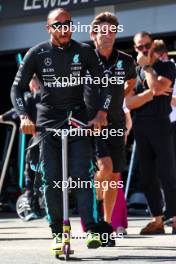 Lewis Hamilton (GBR) Mercedes AMG F1 on the grid. 15.09.2024. Formula 1 World Championship, Rd 17, Azerbaijan Grand Prix, Baku Street Circuit, Azerbaijan, Race Day.