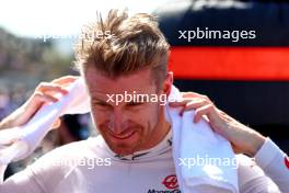 Nico Hulkenberg (GER) Haas F1 Team on the grid. 15.09.2024. Formula 1 World Championship, Rd 17, Azerbaijan Grand Prix, Baku Street Circuit, Azerbaijan, Race Day.