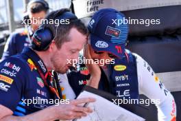 Sergio Perez (MEX) Red Bull Racing on the grid. 15.09.2024. Formula 1 World Championship, Rd 17, Azerbaijan Grand Prix, Baku Street Circuit, Azerbaijan, Race Day.