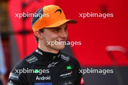 Race winner Oscar Piastri (AUS) McLaren celebrates with the team. 15.09.2024. Formula 1 World Championship, Rd 17, Azerbaijan Grand Prix, Baku Street Circuit, Azerbaijan, Race Day.