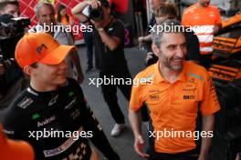 Race winner Oscar Piastri (AUS) McLaren celebrates with Andrea Stella (ITA) McLaren Team Principal. 15.09.2024. Formula 1 World Championship, Rd 17, Azerbaijan Grand Prix, Baku Street Circuit, Azerbaijan, Race Day.