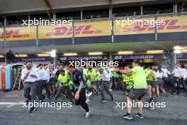 Franco Colapinto (ARG) Williams Racing; James Vowles (GBR) Williams Racing Team Principal; and Alexander Albon (THA) Williams Racing celebrate a double points finish with the team. 15.09.2024. Formula 1 World Championship, Rd 17, Azerbaijan Grand Prix, Baku Street Circuit, Azerbaijan, Race Day.