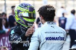 Lewis Hamilton (GBR), Mercedes AMG F1  Franco Colapinto (ARG), Williams   15.09.2024. Formula 1 World Championship, Rd 17, Azerbaijan Grand Prix, Baku Street Circuit, Azerbaijan, Race Day.