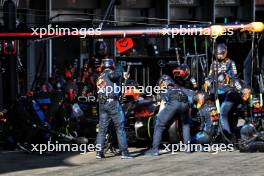 Max Verstappen (NLD) Red Bull Racing RB20 makes a pit stop. 15.09.2024. Formula 1 World Championship, Rd 17, Azerbaijan Grand Prix, Baku Street Circuit, Azerbaijan, Race Day.