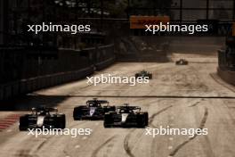 lktr Pierre Gasly (FRA) Alpine F1 Team A524; Daniel Ricciardo (AUS) RB VCARB 01; and George Russell (GBR) Mercedes AMG F1 W15 battle for position. 15.09.2024. Formula 1 World Championship, Rd 17, Azerbaijan Grand Prix, Baku Street Circuit, Azerbaijan, Race Day.