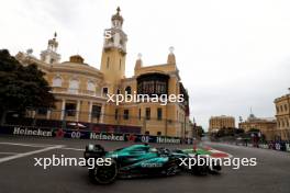 Fernando Alonso (ESP) Aston Martin F1 Team AMR24. 14.09.2024. Formula 1 World Championship, Rd 17, Azerbaijan Grand Prix, Baku Street Circuit, Azerbaijan, Qualifying Day.