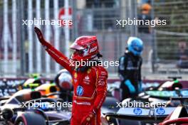 Charles Leclerc (MON) Ferrari celebrates his pole position in qualifying parc ferme. 14.09.2024. Formula 1 World Championship, Rd 17, Azerbaijan Grand Prix, Baku Street Circuit, Azerbaijan, Qualifying Day.