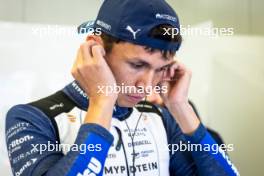 Alexander Albon (THA) Williams Racing. 14.09.2024. Formula 1 World Championship, Rd 17, Azerbaijan Grand Prix, Baku Street Circuit, Azerbaijan, Qualifying Day.