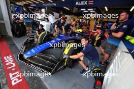 Alexander Albon (THA) Williams Racing FW46. 14.09.2024. Formula 1 World Championship, Rd 17, Azerbaijan Grand Prix, Baku Street Circuit, Azerbaijan, Qualifying Day.