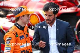 (L to R): Oscar Piastri (AUS) McLaren in qualifying parc ferme with Mohammed Bin Sulayem (UAE) FIA President. 14.09.2024. Formula 1 World Championship, Rd 17, Azerbaijan Grand Prix, Baku Street Circuit, Azerbaijan, Qualifying Day.