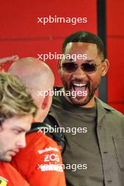 Will Smith (USA) Actor with Jock Clear (GBR) Ferrari Senior Performance Engineer. 14.09.2024. Formula 1 World Championship, Rd 17, Azerbaijan Grand Prix, Baku Street Circuit, Azerbaijan, Qualifying Day.