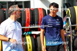 Alexander Albon (THA) Williams Racing with James Urwin (GBR) Williams Racing Race Engineer. 12.09.2024. Formula 1 World Championship, Rd 17, Azerbaijan Grand Prix, Baku Street Circuit, Azerbaijan, Preparation Day.