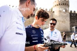 Franco Colapinto (ARG) Williams Racing walks the circuit with Gaetan Jego, Williams Racing Race Engineer. 12.09.2024. Formula 1 World Championship, Rd 17, Azerbaijan Grand Prix, Baku Street Circuit, Azerbaijan, Preparation Day.