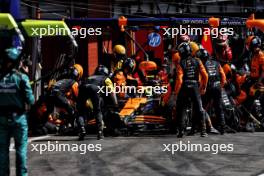 Lando Norris (GBR) McLaren MCL38 makes a pit stop. 28.07.2024. Formula 1 World Championship, Rd 14, Belgian Grand Prix, Spa Francorchamps, Belgium, Race Day.