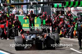 Nico Hulkenberg (GER) Haas VF-24 makes a pit stop. 28.07.2024. Formula 1 World Championship, Rd 14, Belgian Grand Prix, Spa Francorchamps, Belgium, Race Day.